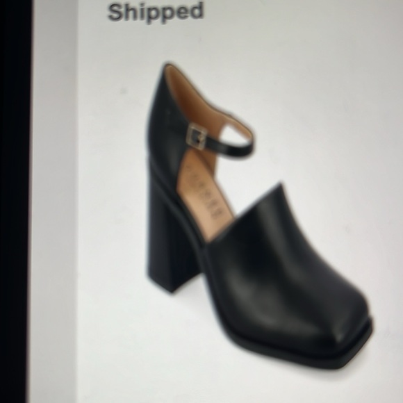 Journee Collection Bobby Pump black heel with strap WD 6 - Picture 6 of 6